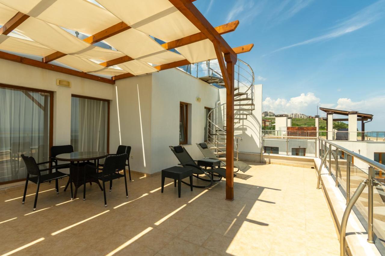 Penthouse At White Cliffs Apartment Byala  Exterior photo
